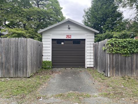 262 6th Avenue Troy NY 12182
