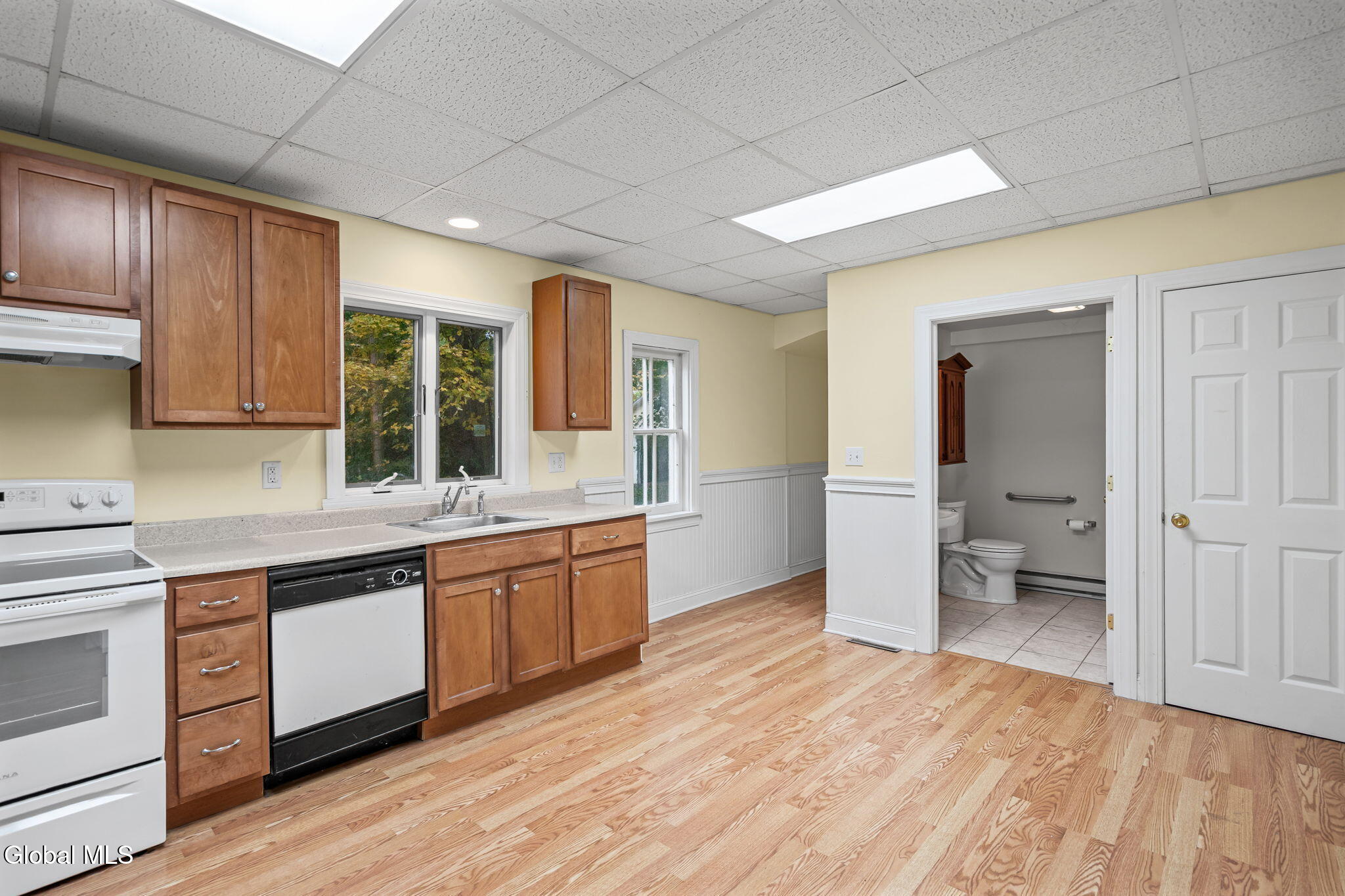 4241 Ny-203 North Chatham NY 12132