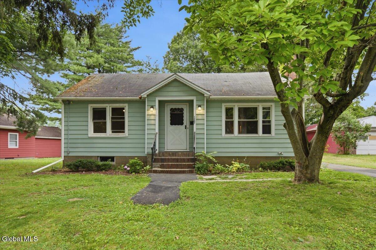 1207 Sumner Avenue Schenectady NY 12309