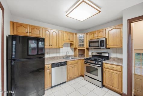 1207 Sumner Avenue Schenectady NY 12309