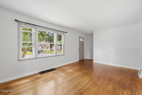 1207 Sumner Avenue Schenectady NY 12309