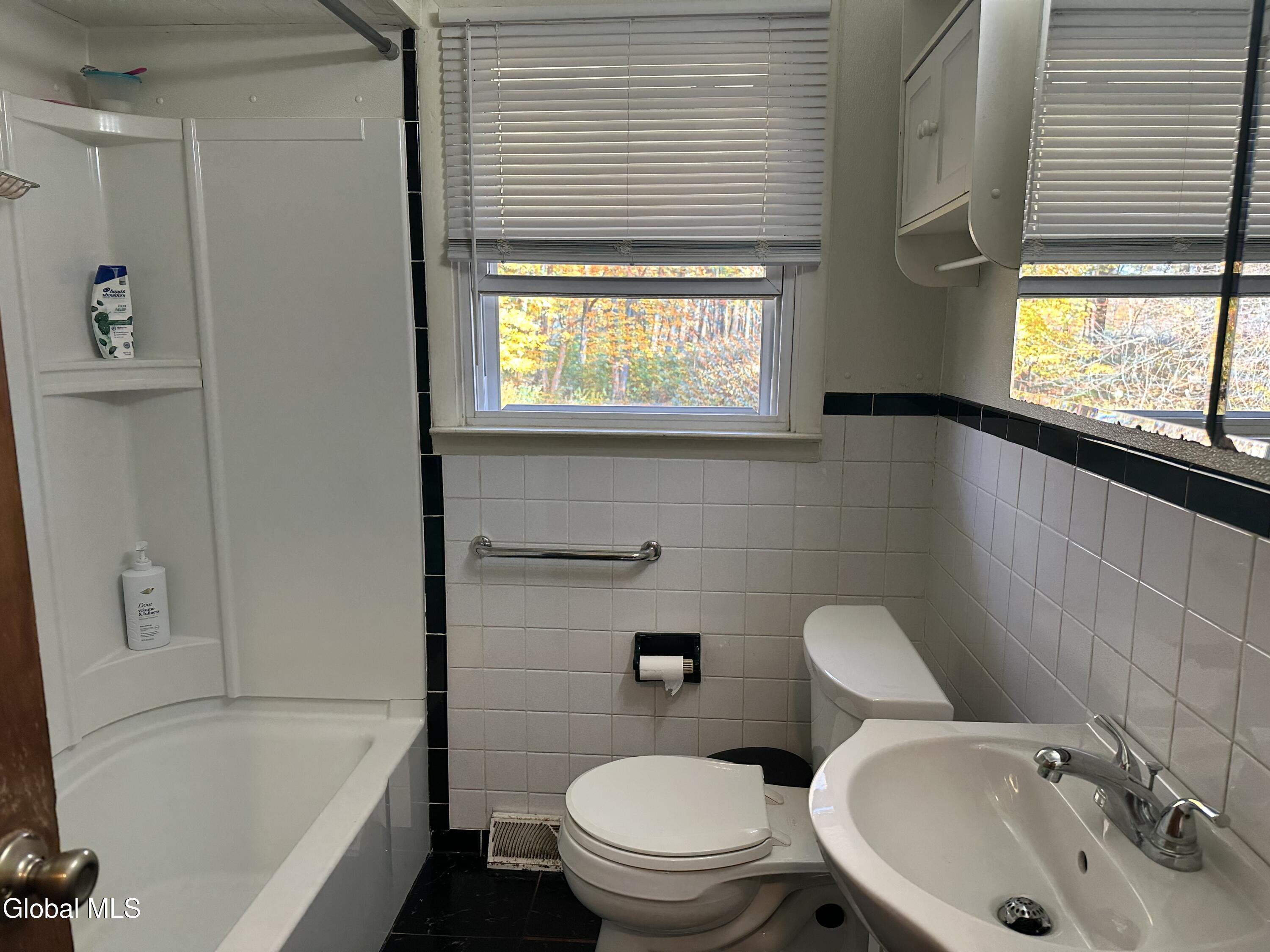 23 Shanks Place Delmar NY 12054