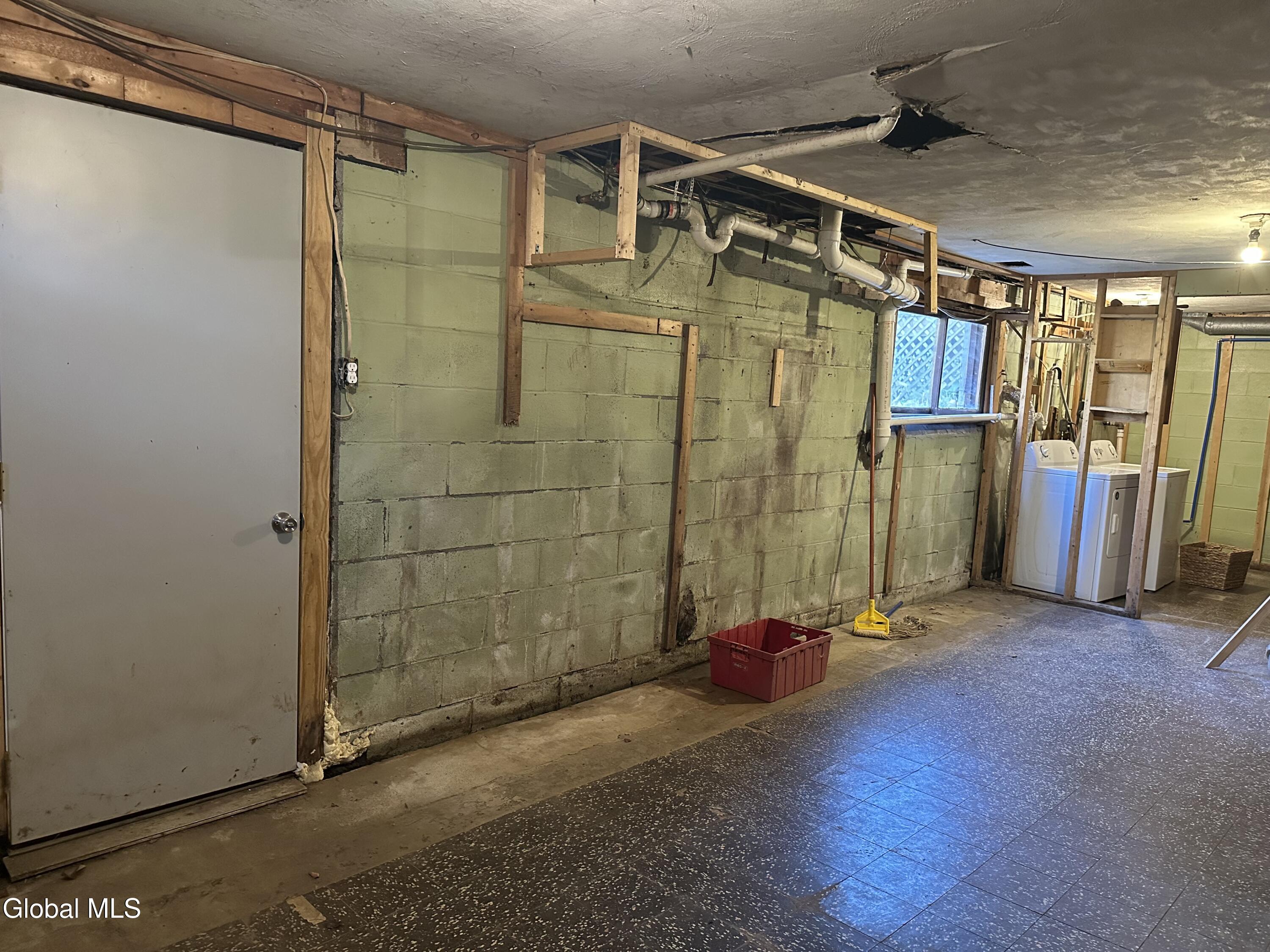 23 Shanks Place Delmar NY 12054