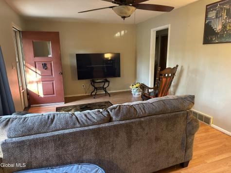 23 Shanks Place Delmar NY 12054