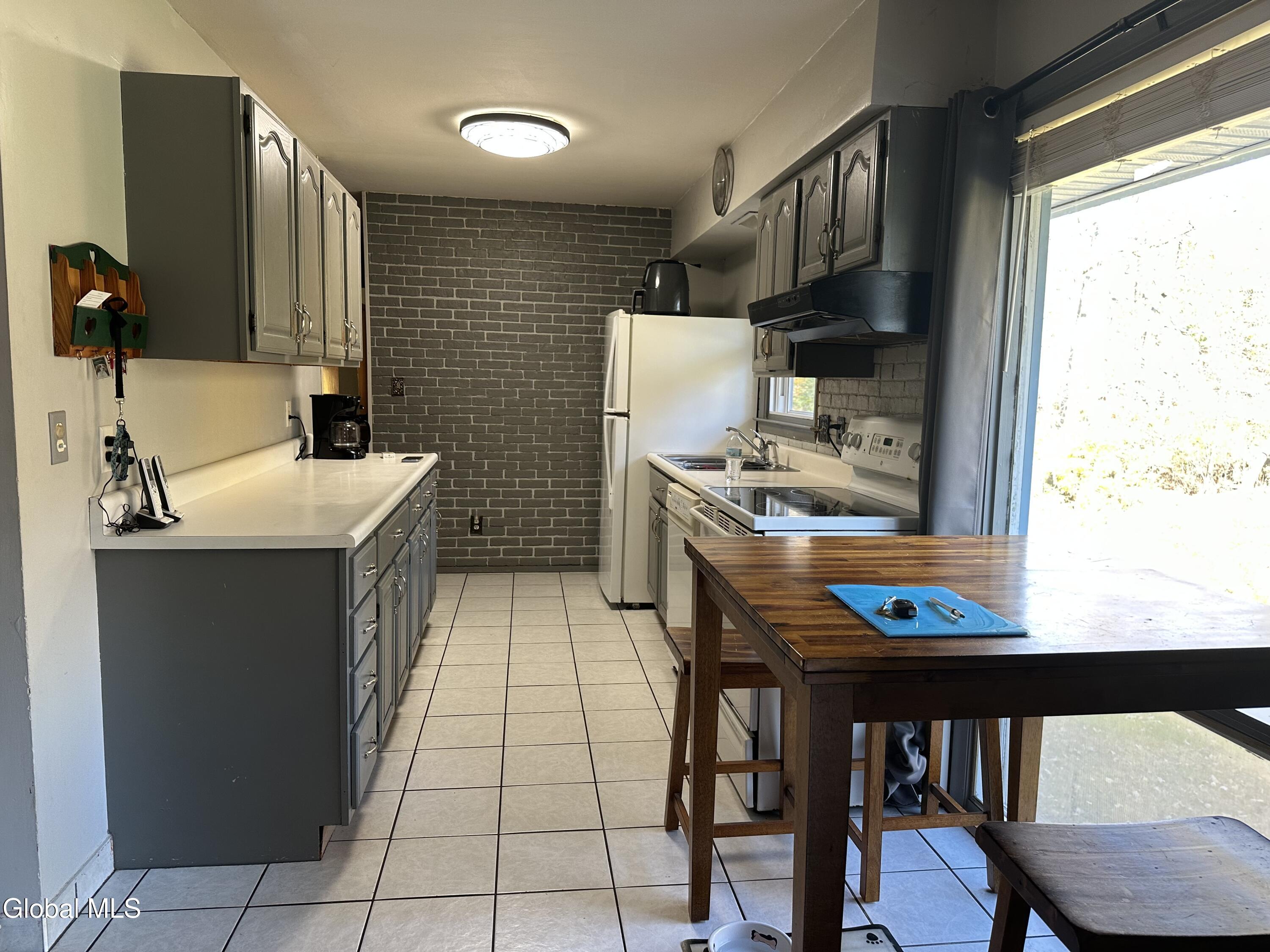 23 Shanks Place Delmar NY 12054