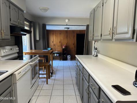 23 Shanks Place Delmar NY 12054
