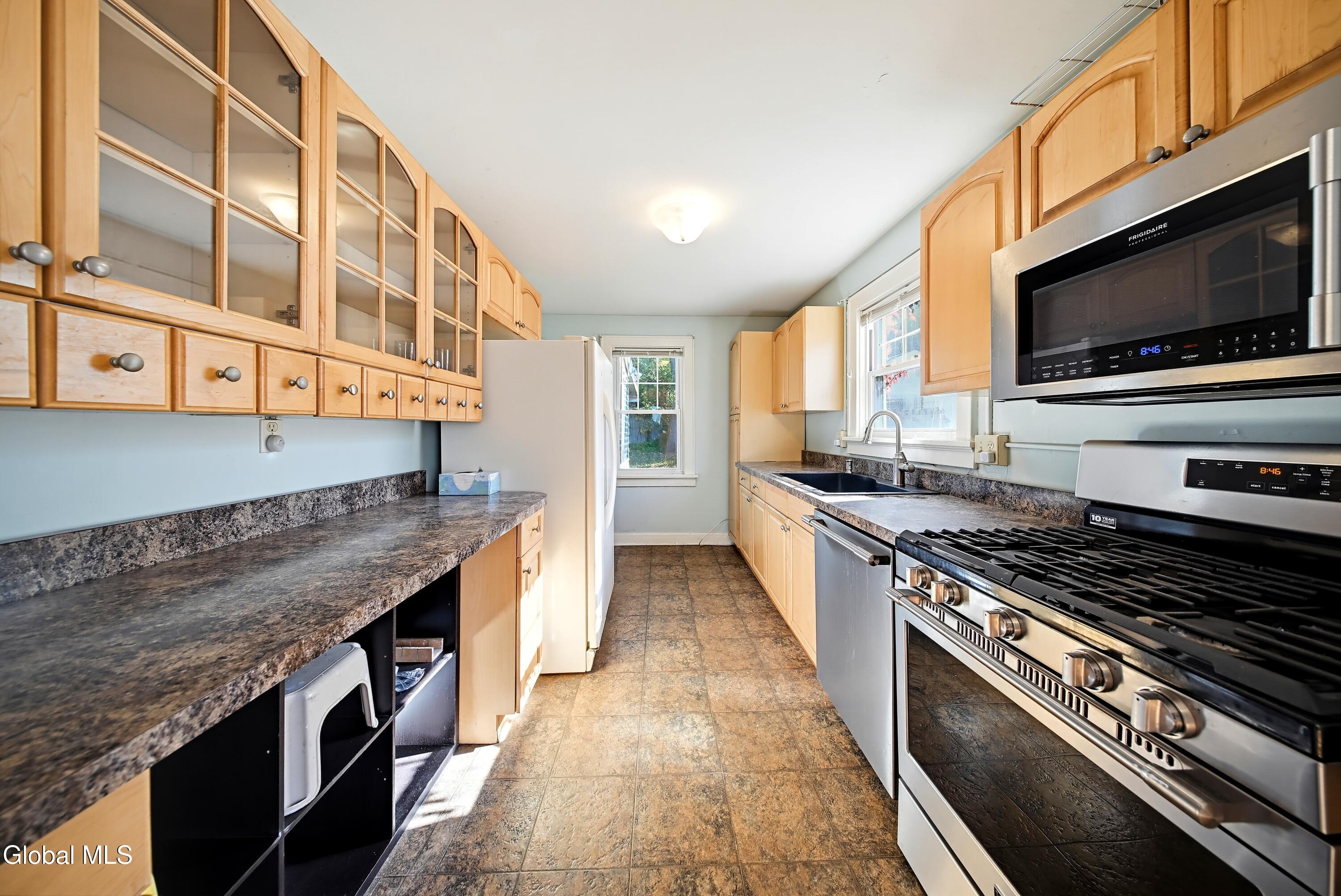 38 Pointview Drive Troy NY 12180