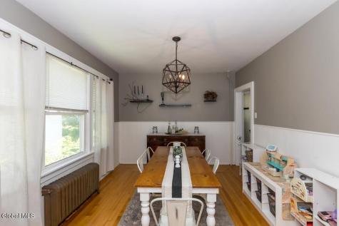 1135 Baker Avenue Schenectady NY 12309