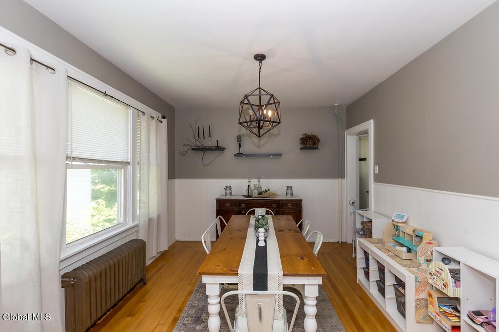 1135 Baker Avenue Schenectady NY 12309