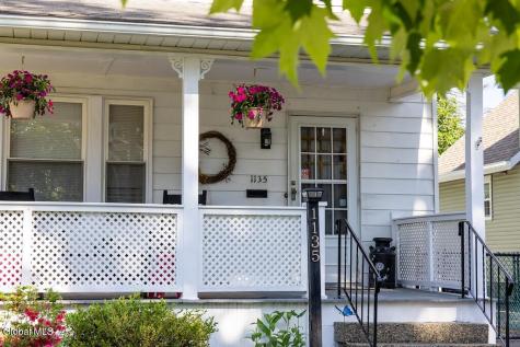 1135 Baker Avenue Schenectady NY 12309