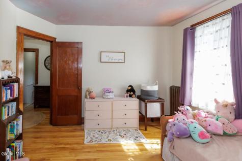 1135 Baker Avenue Schenectady NY 12309
