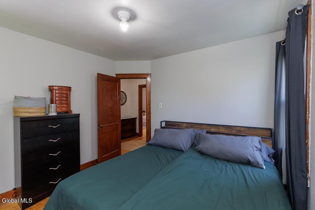 1135 Baker Avenue Schenectady NY 12309