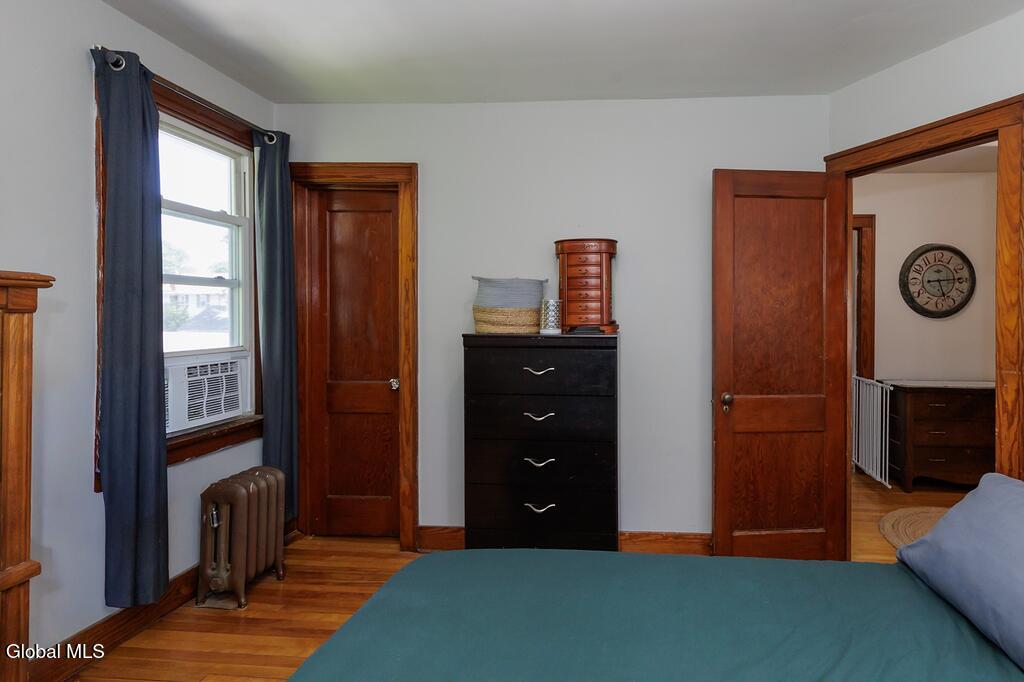 1135 Baker Avenue Schenectady NY 12309