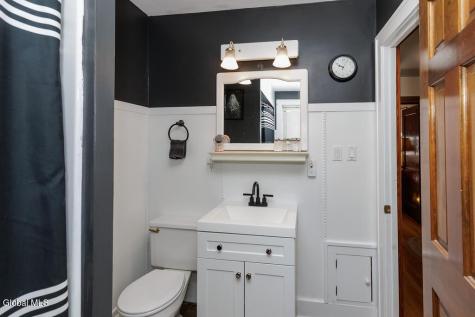 1135 Baker Avenue Schenectady NY 12309