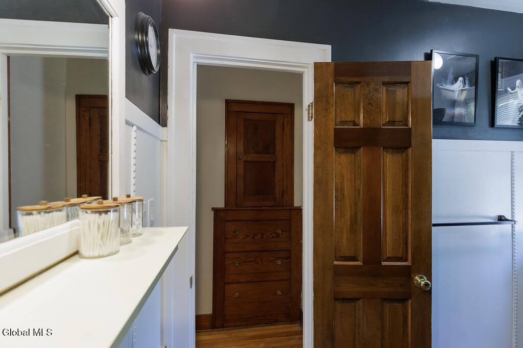 1135 Baker Avenue Schenectady NY 12309