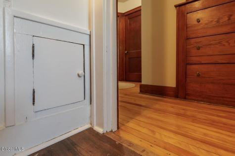 1135 Baker Avenue Schenectady NY 12309
