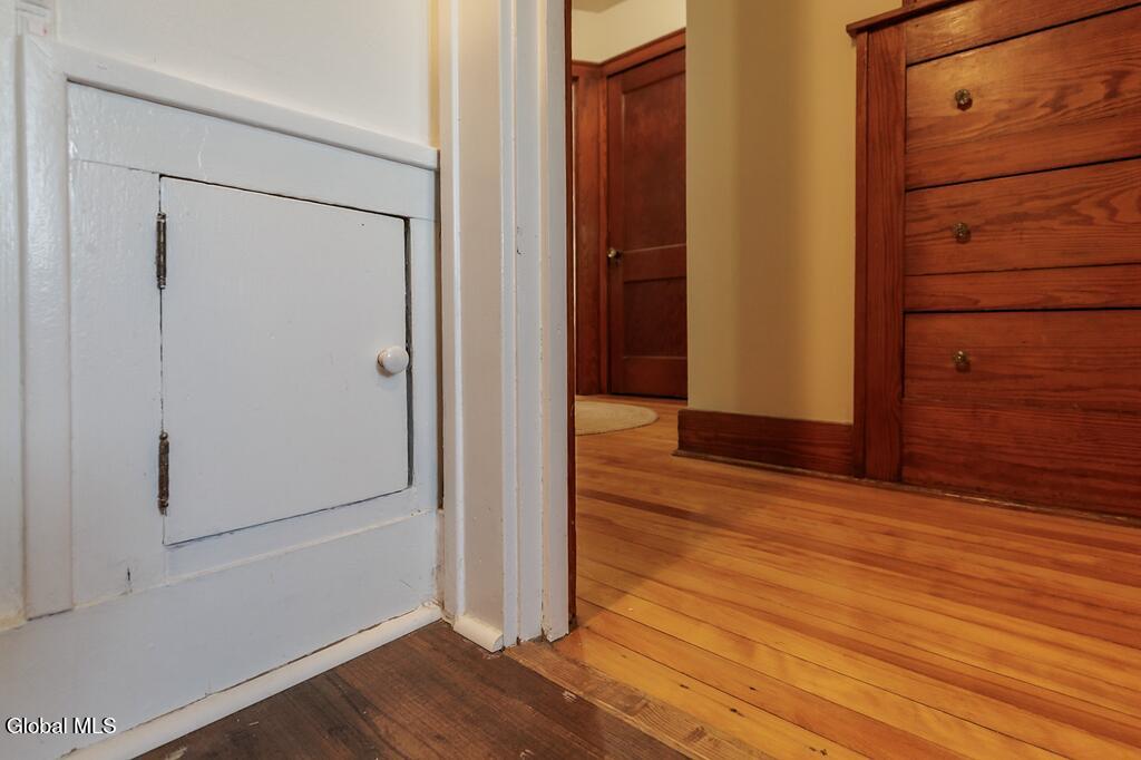 1135 Baker Avenue Schenectady NY 12309