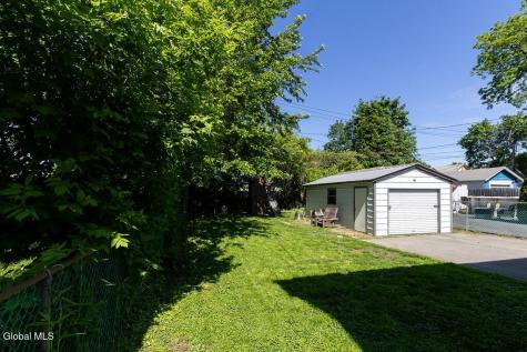 1135 Baker Avenue Schenectady NY 12309