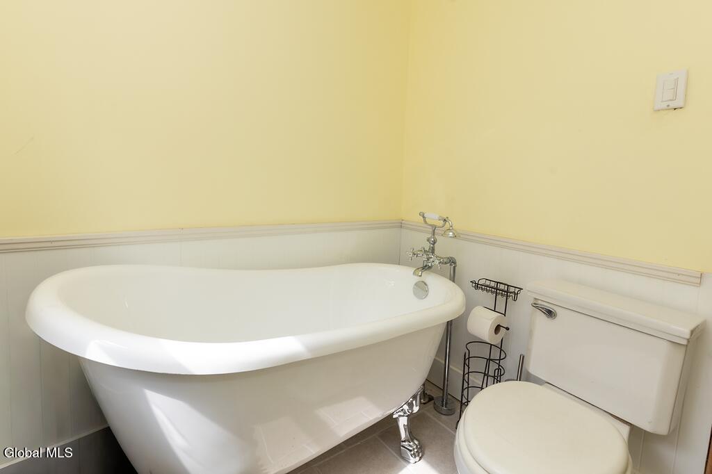 20 Halcyon Street Scotia NY 12302