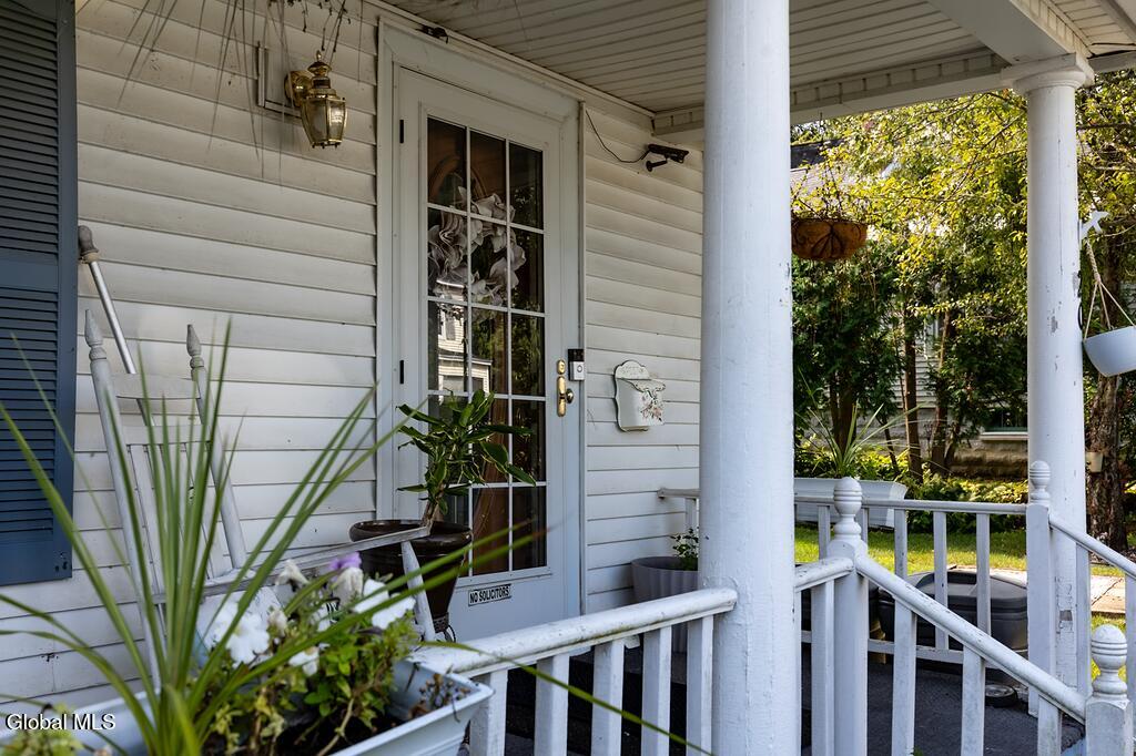 20 Halcyon Street Scotia NY 12302
