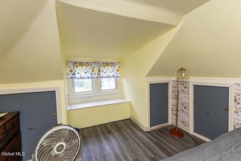 20 Halcyon Street Scotia NY 12302