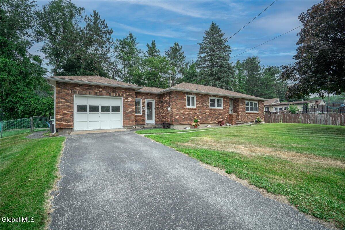 5 Hewitt Street Mechanicville NY 12118