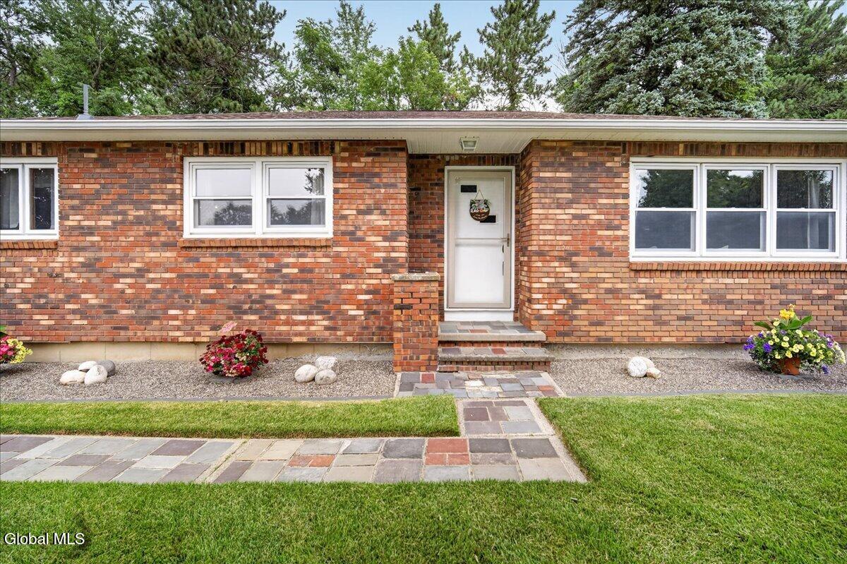 5 Hewitt Street Mechanicville NY 12118