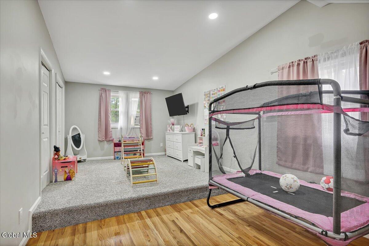 143 Ray Avenue Schenectady NY 12304