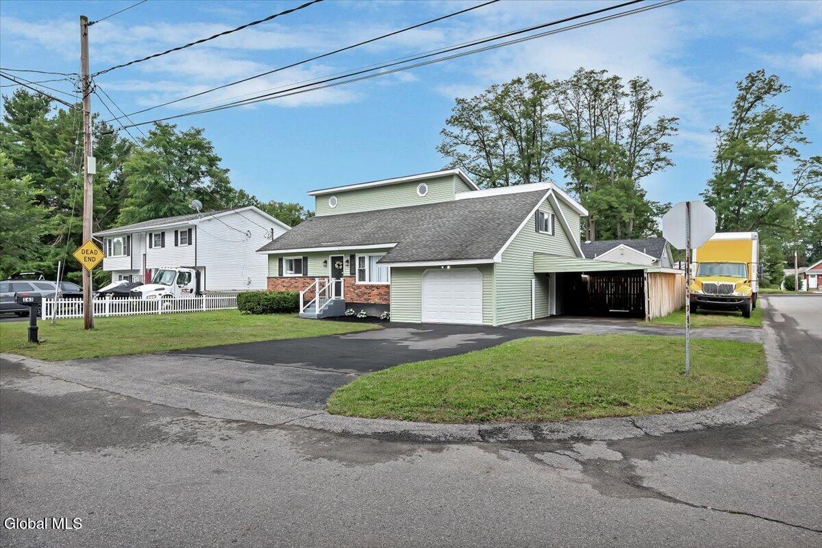 143 Ray Avenue Schenectady NY 12304