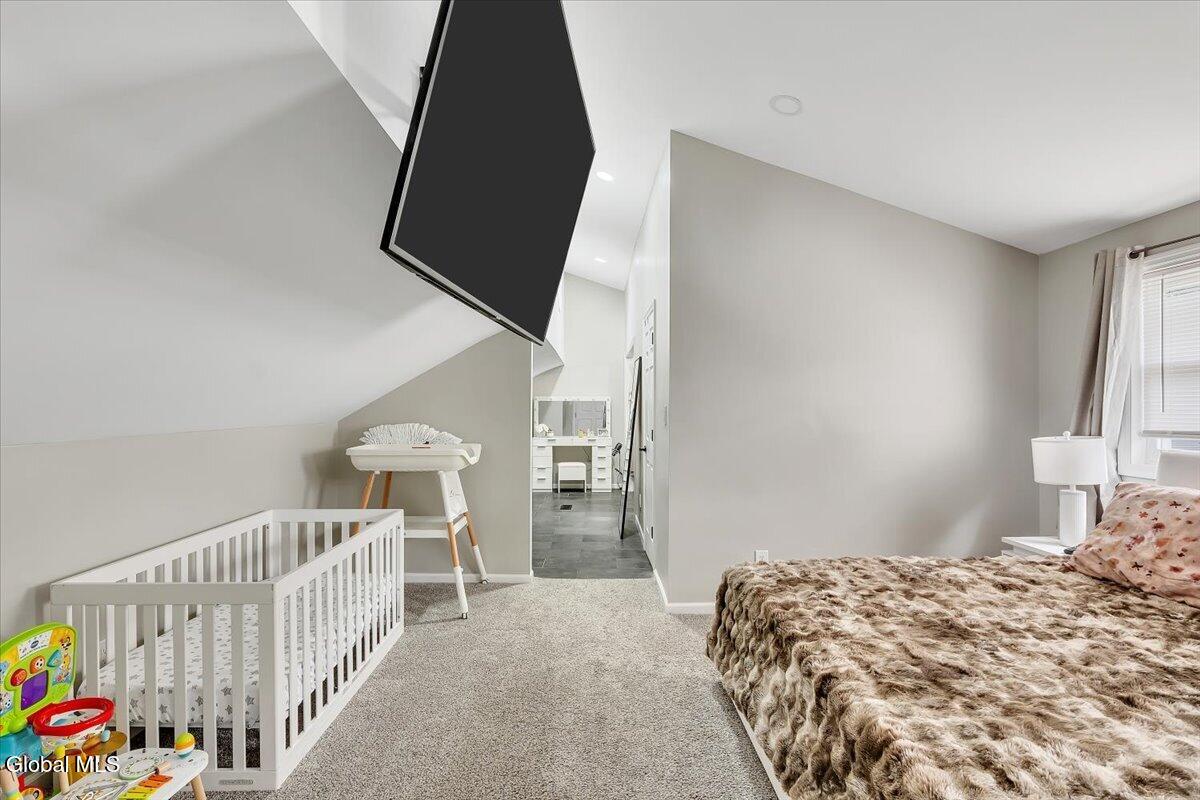 143 Ray Avenue Schenectady NY 12304