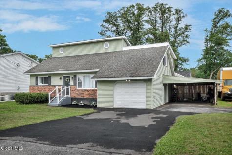143 Ray Avenue Schenectady NY 12304