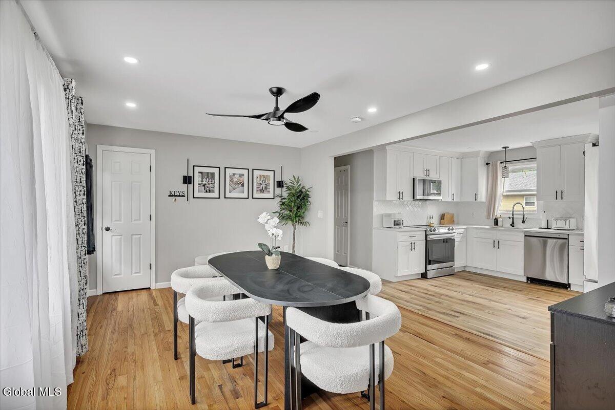 143 Ray Avenue Schenectady NY 12304