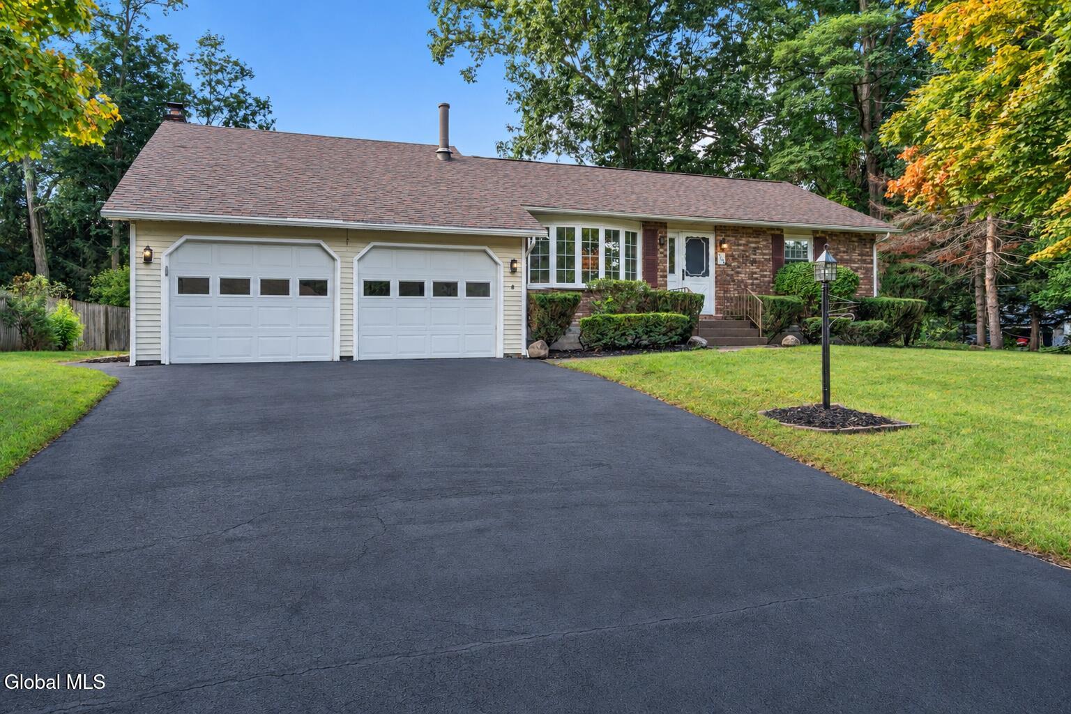 132 Sylvia Lane Schenectady NY 12306
