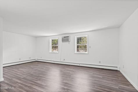 132 Sylvia Lane Schenectady NY 12306