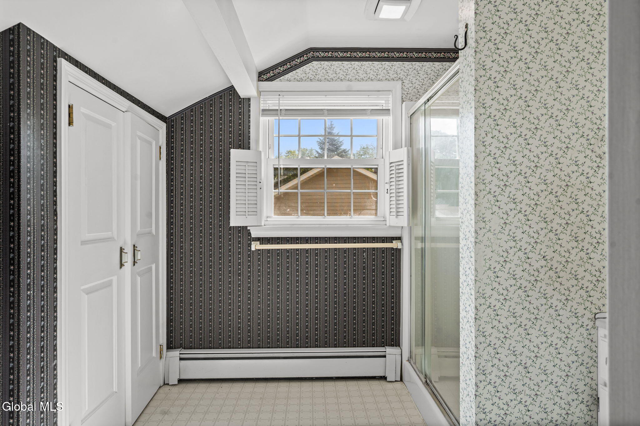 132 Sylvia Lane Schenectady NY 12306