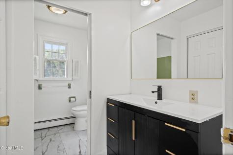 132 Sylvia Lane Schenectady NY 12306