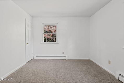 132 Sylvia Lane Schenectady NY 12306