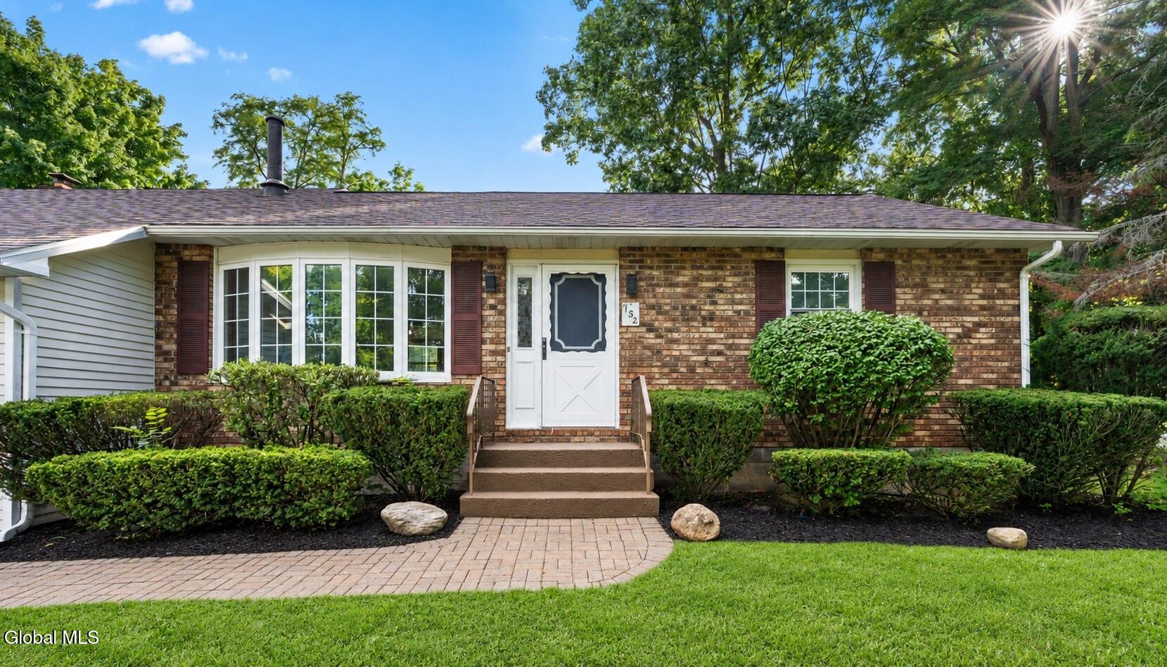 132 Sylvia Lane Schenectady NY 12306