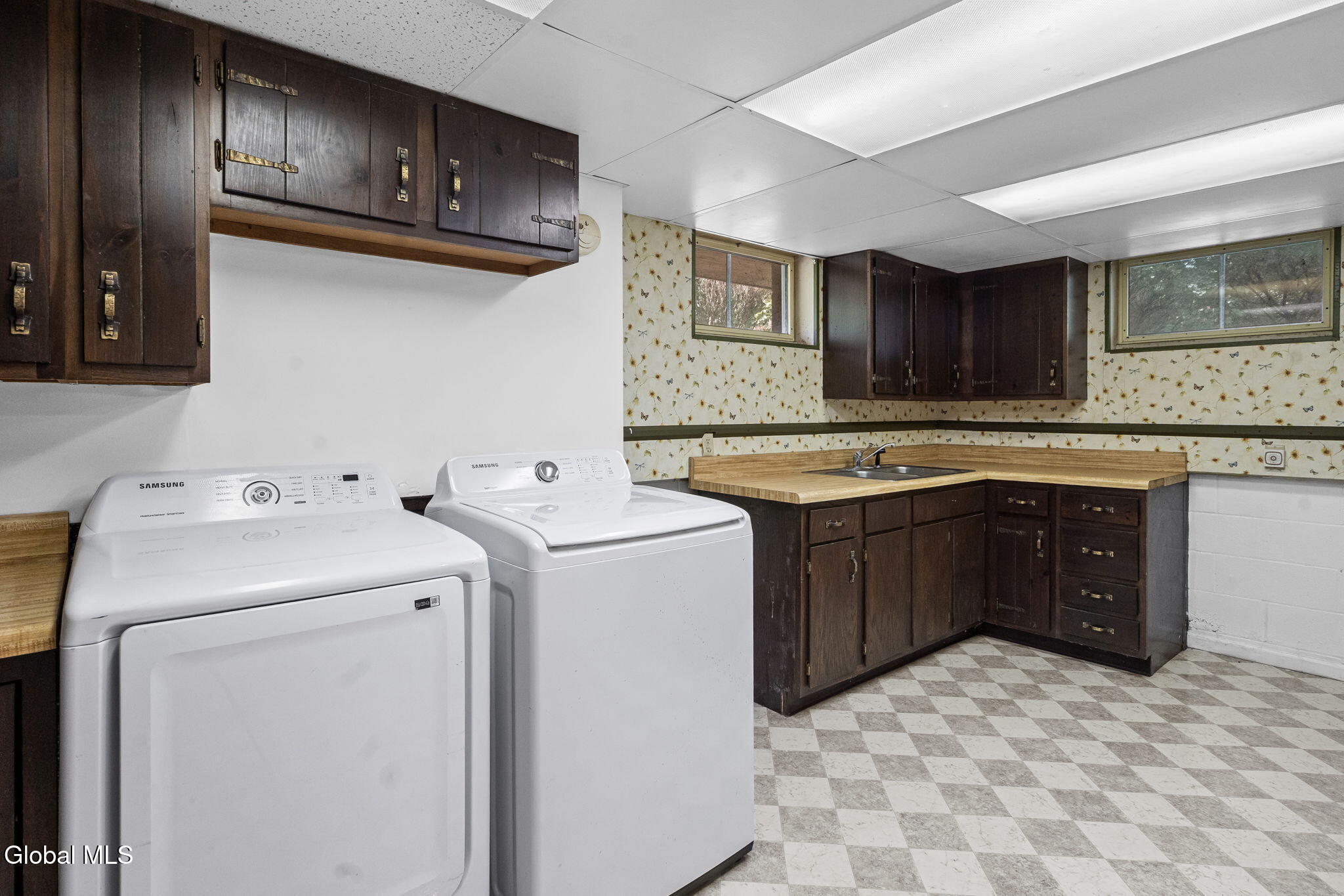 132 Sylvia Lane Schenectady NY 12306