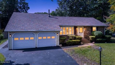 132 Sylvia Lane Schenectady NY 12306