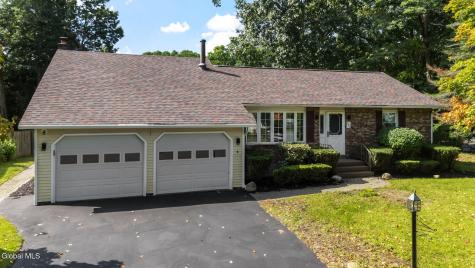 132 Sylvia Lane Schenectady NY 12306