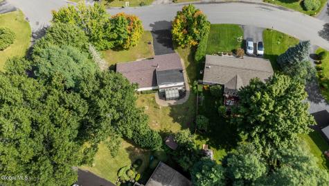 132 Sylvia Lane Schenectady NY 12306