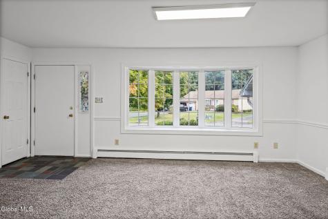 132 Sylvia Lane Schenectady NY 12306