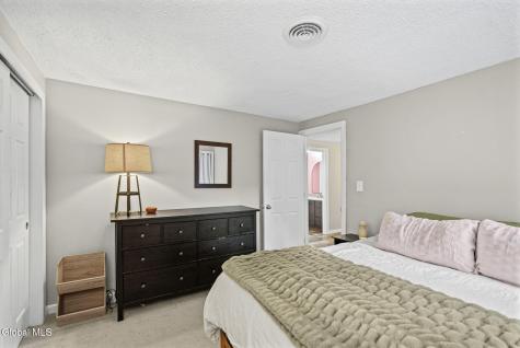 19B Woodcliffe Drive Clifton Park NY 12065