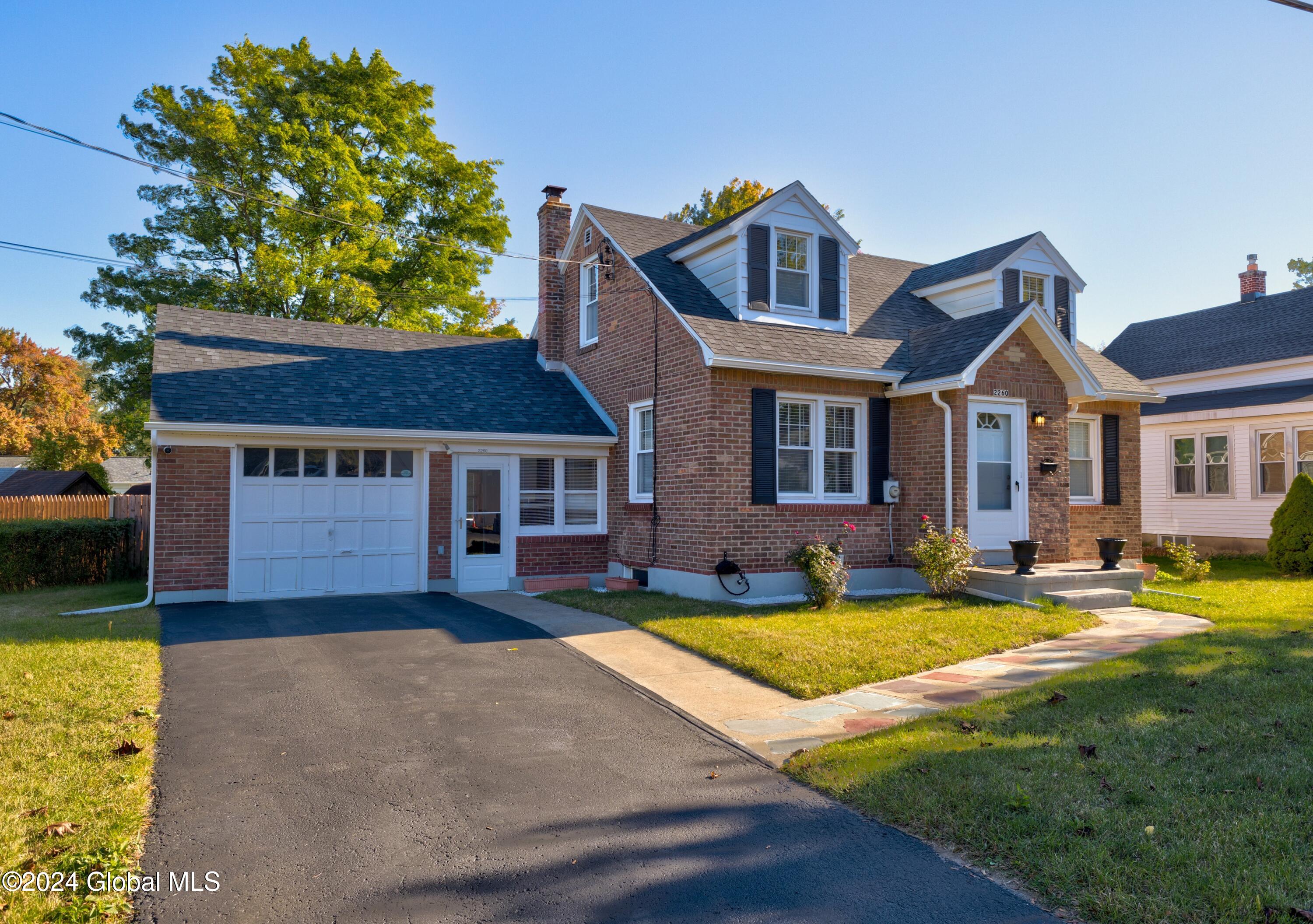 2260 Greenpoint Avenue Rotterdam NY 12303