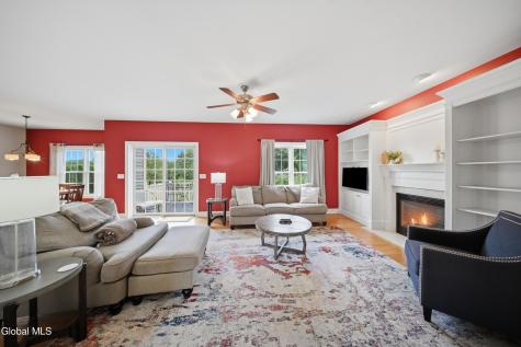 29 Heritage Court Cohoes NY 12047