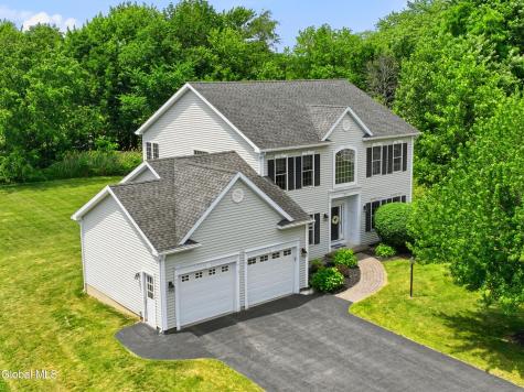 29 Heritage Court Cohoes NY 12047