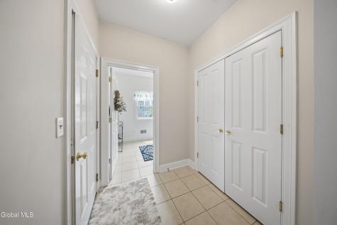29 Heritage Court Cohoes NY 12047