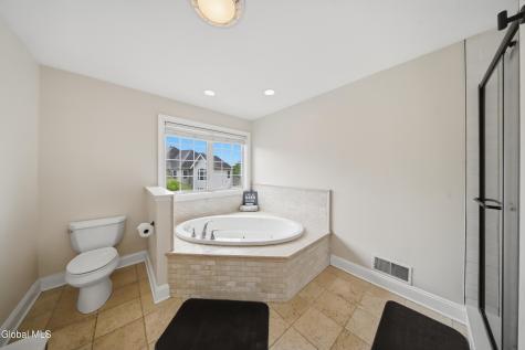 29 Heritage Court Cohoes NY 12047