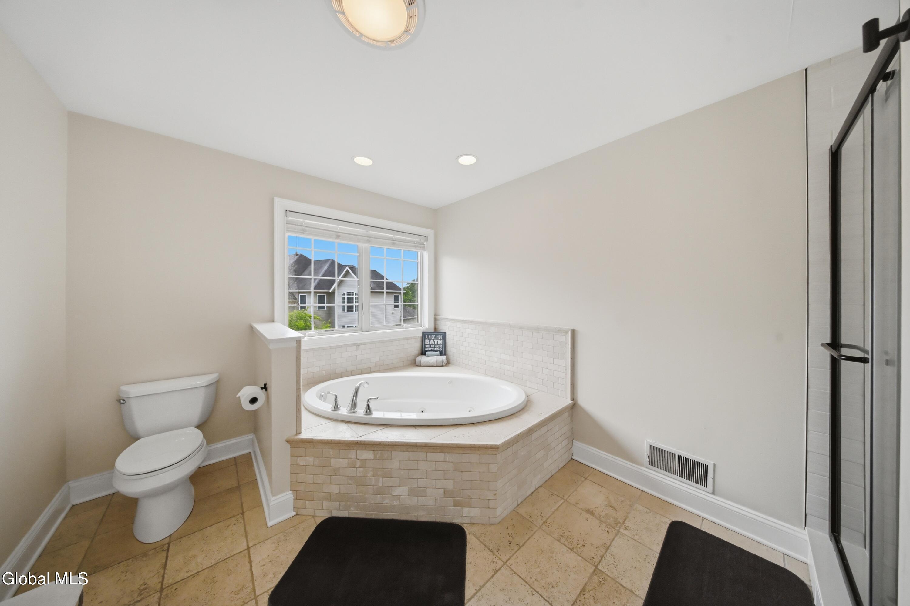 29 Heritage Court Cohoes NY 12047